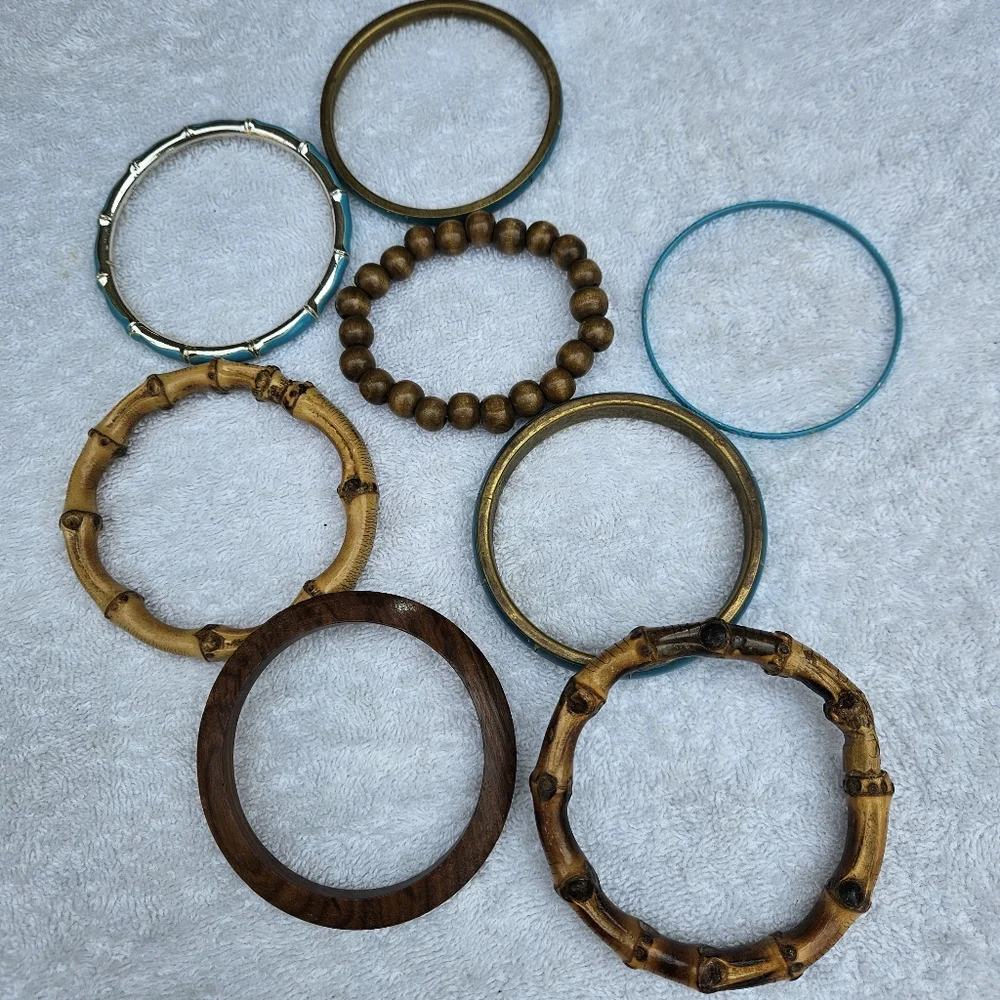 Colorful Beaded Necklace and Bracelet Set - Picture 9 of 16